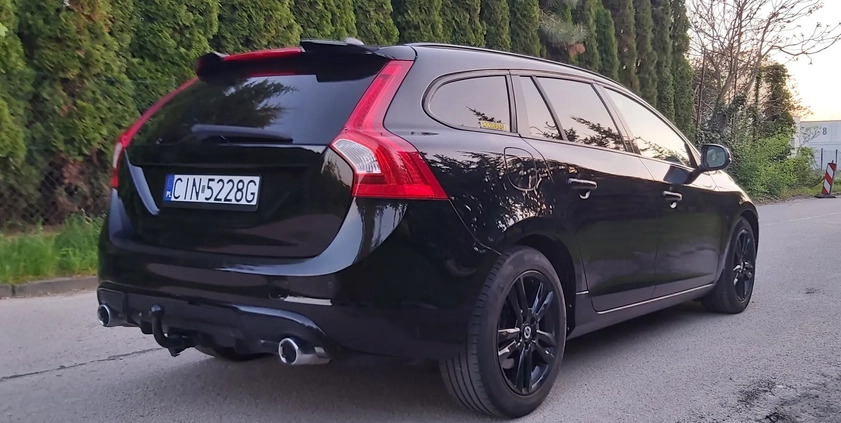 Volvo V60 cena 33900 przebieg: 203000, rok produkcji 2011 z Inowrocław małe 497